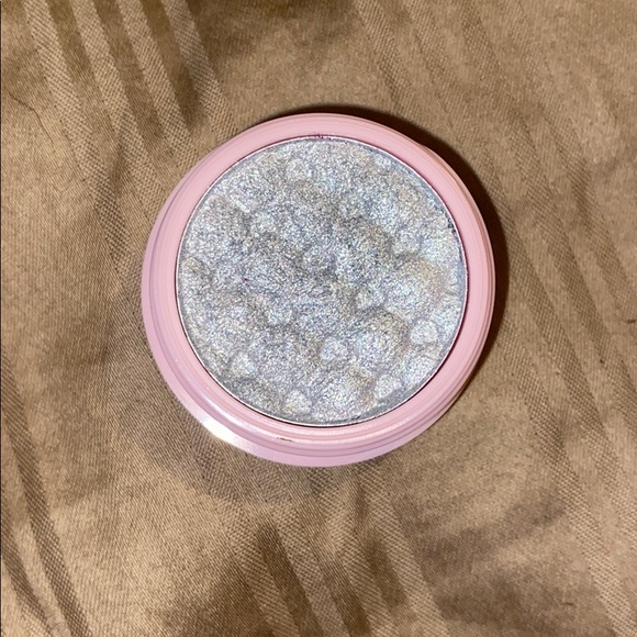 Eye shadow - Picture 3 of 4